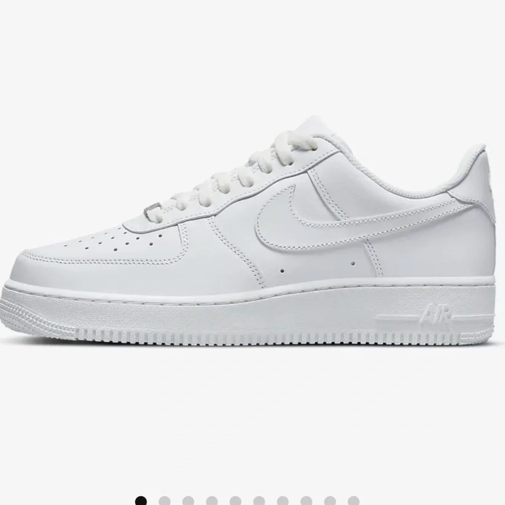NEW NIKE AIR FORCE 1 Sneakers in White Size US 8 EUR 39 - Picture 13 of 14